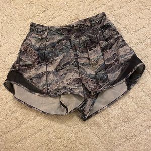 Patterned lululemon hotty hot shorts
